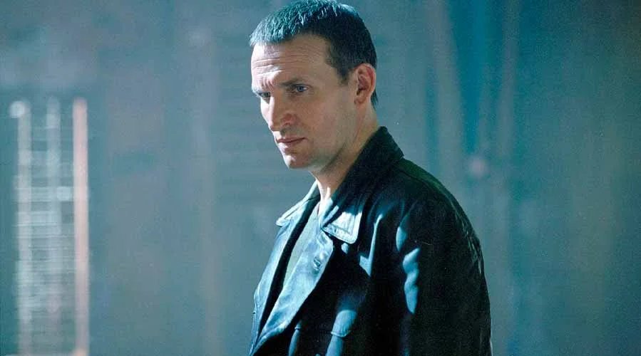 Доктор Кто упустил идеального злодея в Микки Смите 20 лет назад